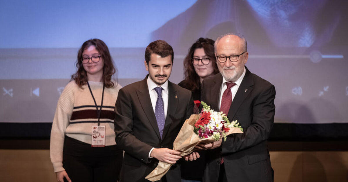 Usta oyuncu Altan Erkekli’ye ‘onur ödülü’