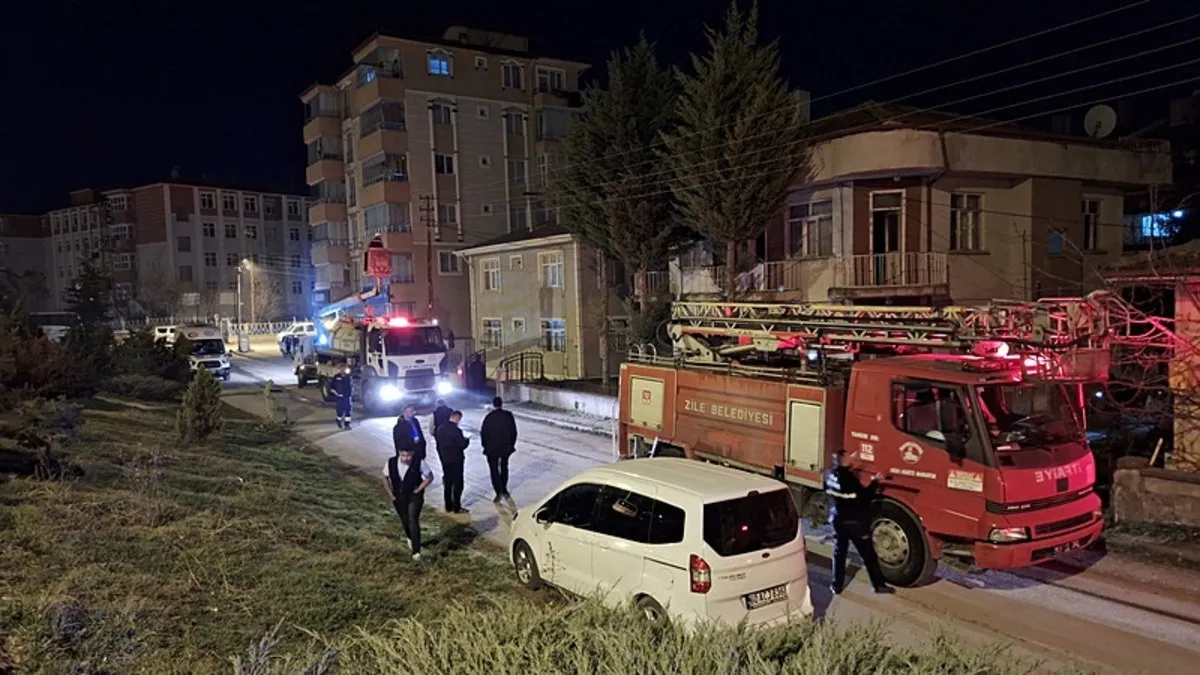 Tokat’ta yangın paniği: Alkollü şahıs evini ateşe verdi!